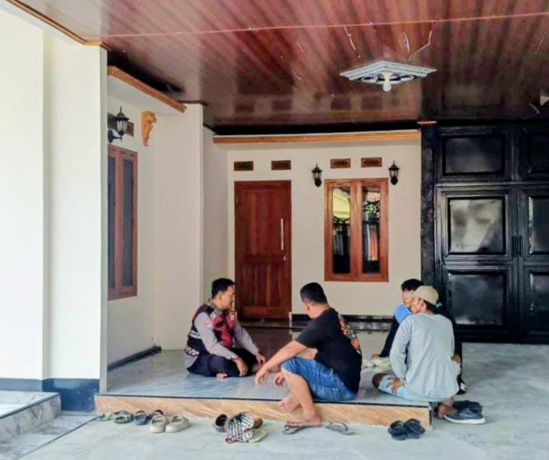 Aipda Abdul Rahman Prekat Polsek Banyusari Sosialisasikan Bahaya TPPO di Wilkum