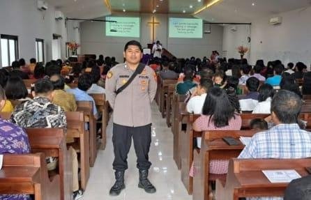 Polsek Klari Lakukan Pengamanan Kebaktian di Gereja Sultan Mazmur