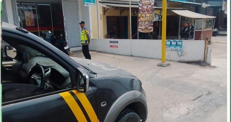 Polsek Pangkalan Optimalkan Kegiatan Patroli Prekat, Monitoring Situasi Kamtibmas di Lokasi Pertokoan Minimarket