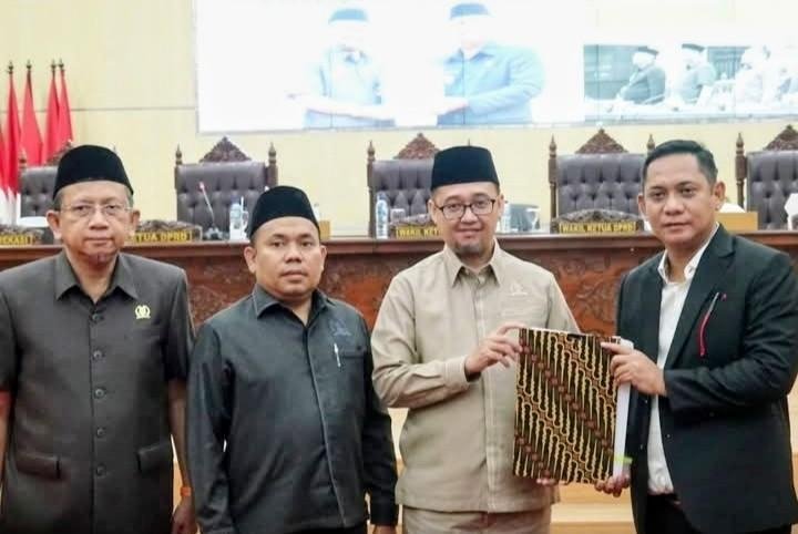Asep Surya Atmaja Tegaskan APBD Harus Berdampak Nyata bagi Warga Bekasi, Bukan Sekadar Laporan Administrasi