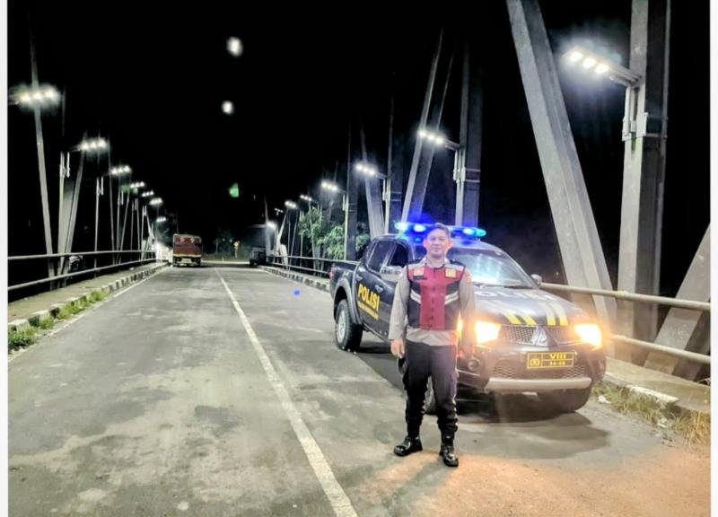 Polsek Pangkalan Lakukan Patroli Perintis, Cek Situasi Keamanan di Wilayah Perbatasan