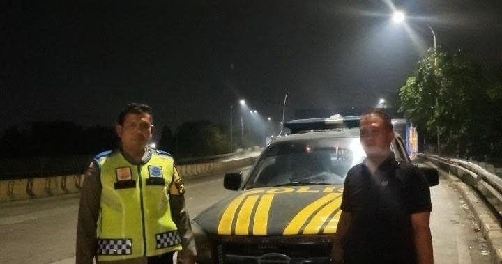 Personil Polsek Klari Melaksanakan Patroli KRYD di Pintu Gerbang Tol Karawang Timur