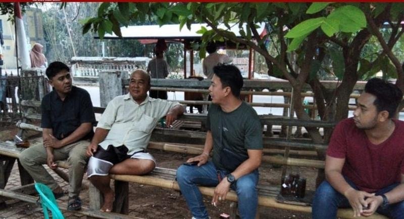 Personel Polsek Lemahabang Imbau Calkades Pulokalapa Untuk Tetap Pertahankan Kamtibmas Jelang Pilkades