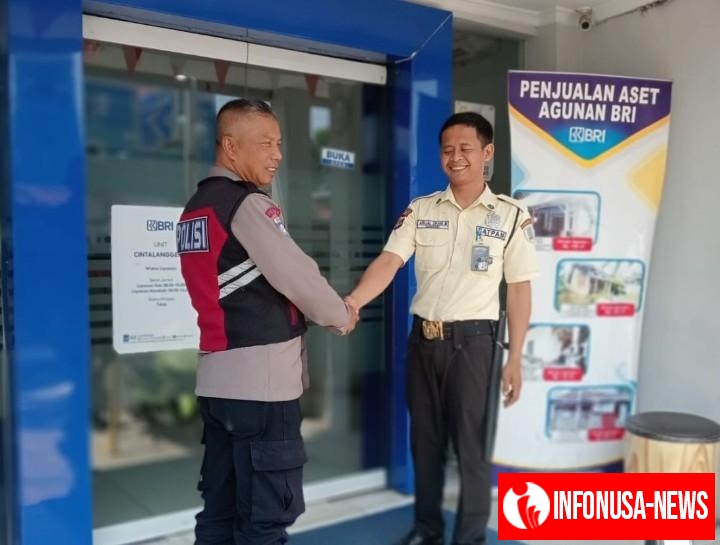 Personil Polsek Tegalwaru Pada Patroli Siang dan Edukasi Petugas Jaga Kantor Bank BRI Loji