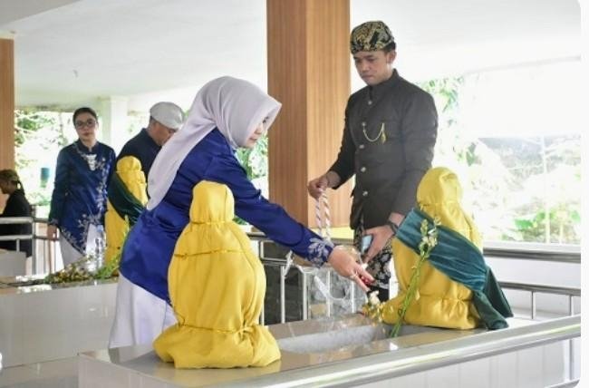 Menyapa Leluhur, Meneguhkan Arah: Ziarah Jadi Pengingat Jalan Panjang Sumedang