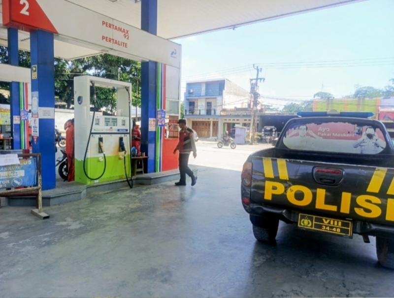 Polsek Pangkalan Laksanakan Patroli Perintis, Cek Situasi Kamtibmas Objek Vital Pertamina