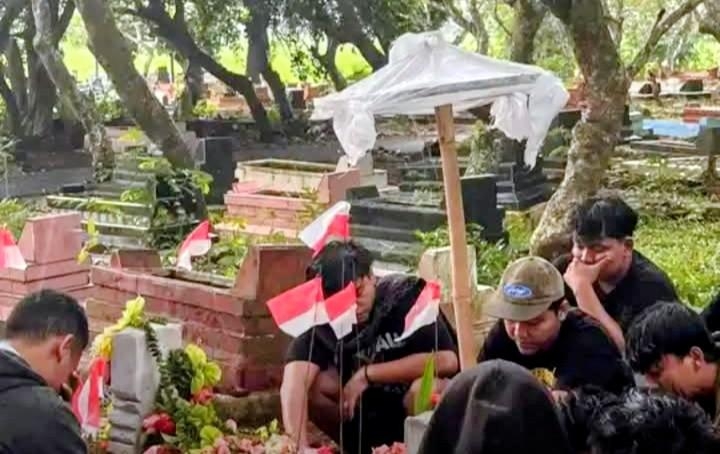 Duka di Jalan Raya: Dua Bobotoh Subang Pergi, Polisi Kejar Sopir Truk yang Melarikan Diri