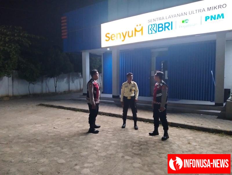 Upaya Anggota Polsek Batujaya Sambangi Scurity Bank BRI Unit Batujaya pada Malam Hari