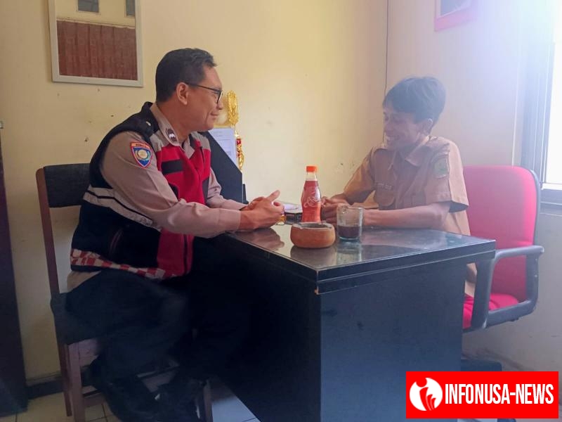 Personil Polsek Tegalwaru Giat Patroli Siang dan Sambang Warga di Kantor Desa Cintawargi