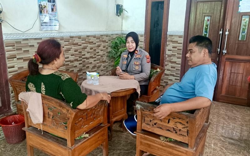 Panit Binmas Polsek Rengasdengklok Polres Karawang Lakukan Sambang Warga, Guna Menjalin Silaturahmi