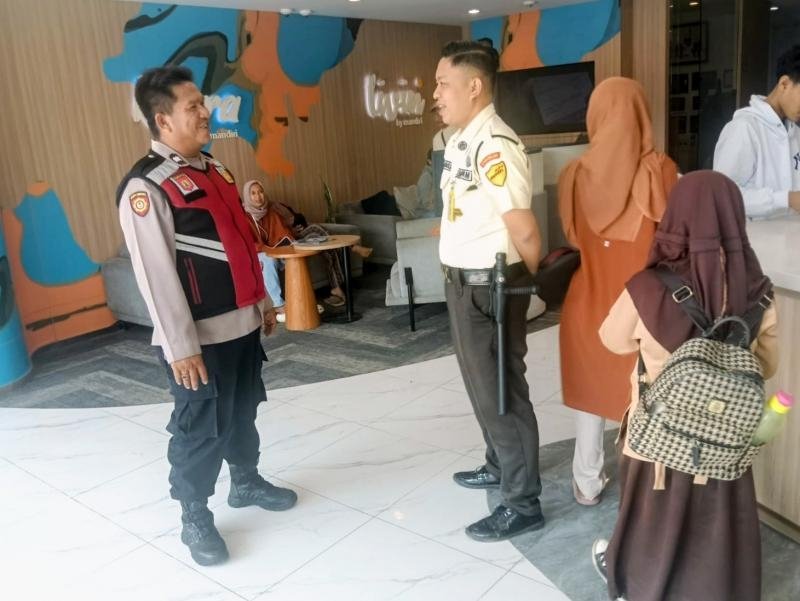Personil Polsek Telagasari Laksanakan Patroli Rutin di Sekitar Bank dan Objek Vital Antisipasi Gangguan Kamtibmas