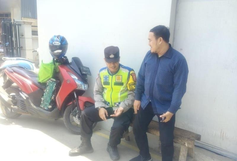 Prekat Polsek Banyusari Laksanakan Sosialisasikan Bahaya TPPO
