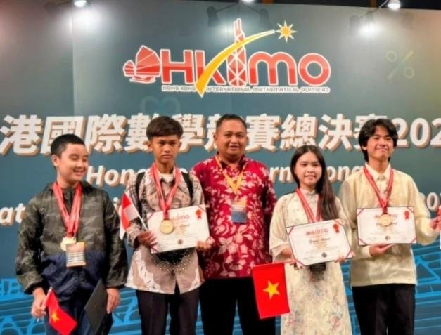 Pelajar Karawang Raih Bronze Award di Olimpiade Matematika Internasional