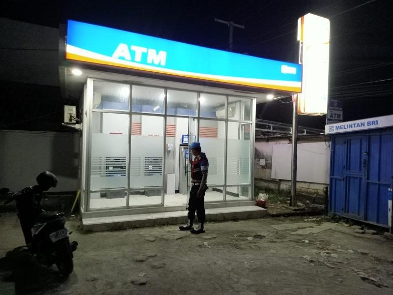 Ciptakan Keamanan di Bank BRI Unit Batujaya melalui kegiatan Patroli Prekat