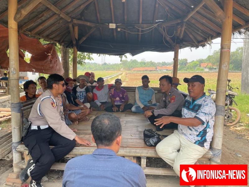 Personil Polsek Kotabaru Laksanakan Jumat Curhat Bersama Masyarakat