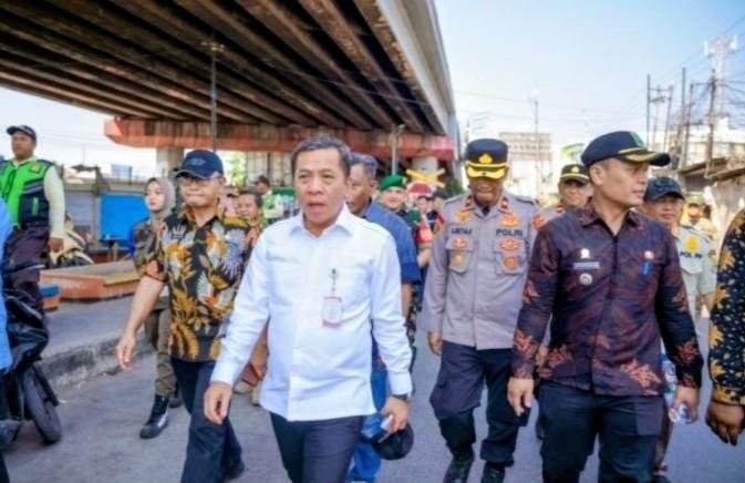 Wajah Baru Cikampek Dimulai, 152 Bangunan Liar Ditertibkan Demi Kawasan yang Lebih Tertata:
