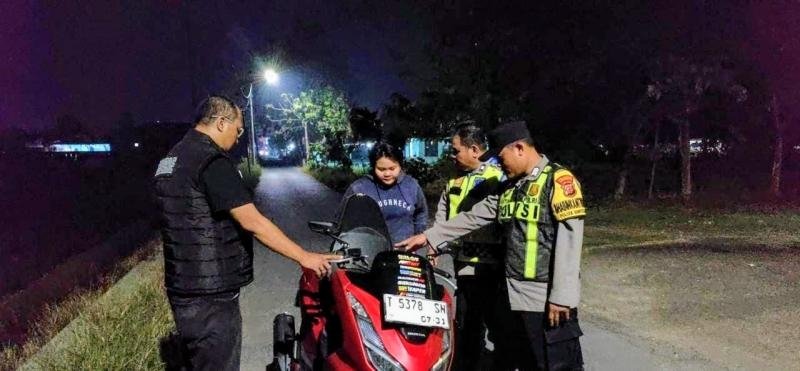 Rutin Polsek Banyusari Gencar Melaksanakan Razia Sepeda Motor Berknalpot Brong