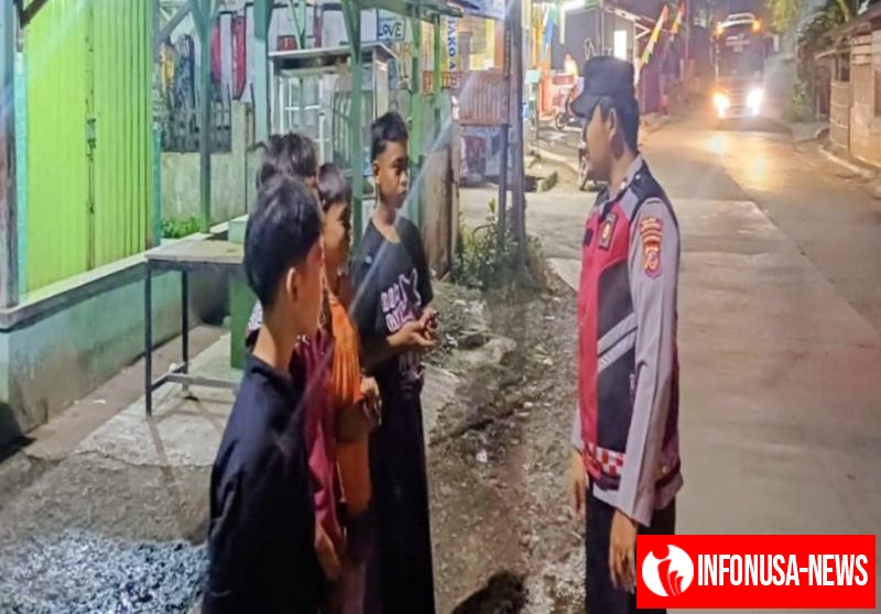 Personil Polsek Tegalwaru Patroli Malam Edukasi Pemuda di Desa Cintalaksana Jaga Kamtibmas