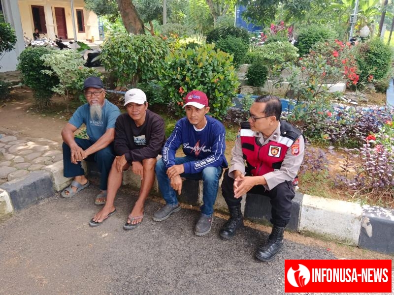Bhabinkamtibmas Polsek Tegalwaru Sapa Warga Giat Jum