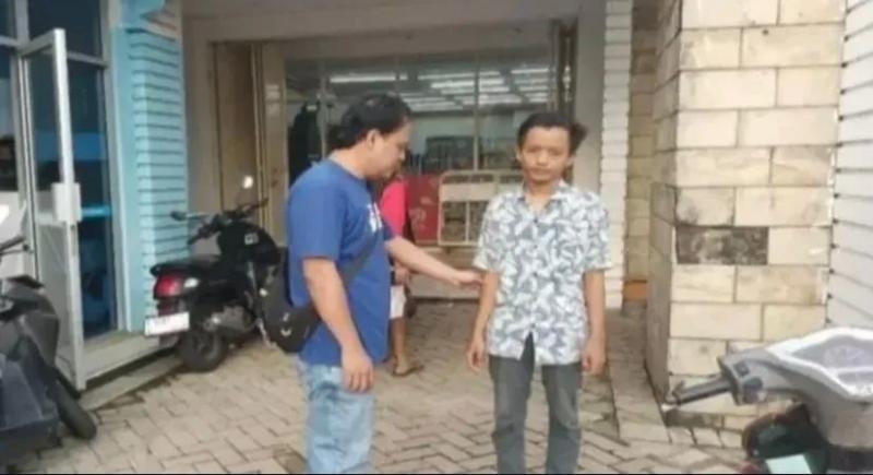 Patroli Kring Serse Polsek Banyusari, Antisipasi Premanisme dan Gangguan Kamtibmas di Pasar Gempol