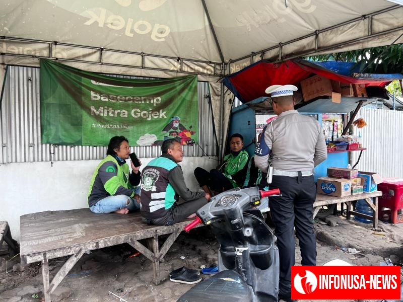 Upaya Polantas di Karawang, Serukan Keselamatan Berkendara Kepada Driver Ojol