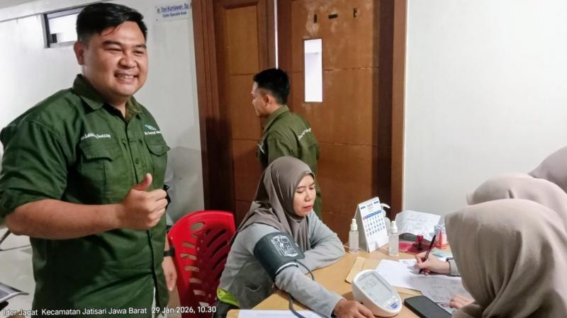 Setetes Darah untuk Kehidupan: RS Sentral Medikal Cikalong dan PMI Karawang Gelar Donor Darah Rutin 