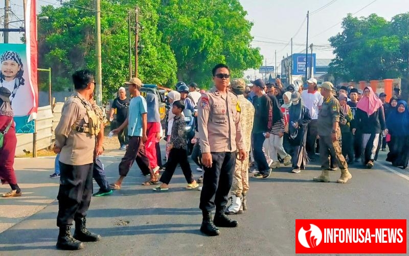 Demi Kelancaran Pengguna Jalan, Anggota Polsek Rengasdengklok Laksanakan Gatur Lalu lintas