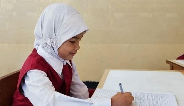 Abu Vulkanik Menyelimuti, Siswa Purwakarta Belajar dari Rumah Selama Sepekan 