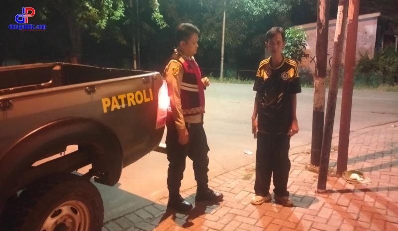 Bhabinkamtibmas Polsek Lemahabang Imbau Remaja Desa Pulomulya Hindari Peredaran Dan Penyalahgunaan Obat Terlarang