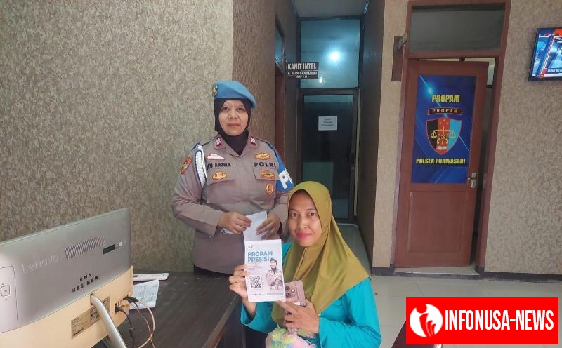 Upaya Polsek Purwasari Kembali Laksanakan Sosialisasi QR Barcode Propam Mabes Polri ke Warga Secara Masif