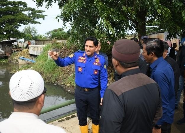 Bupati Lucky Hakim Targetkan Penanganan Banjir Indramayu Rampung 1–3 Bulan