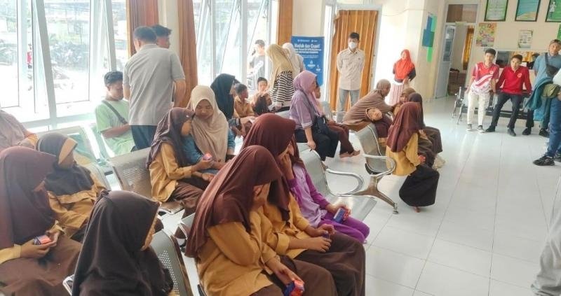 Korban Keracunan MBG Di Kecamatan Pringasela Lotim Capai 35 Orang.