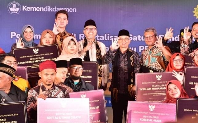 Sekolah Baru untuk Masa Depan: Wamen Dikdasmen Resmikan Revitalisasi Pendidikan Persis di Sumedang