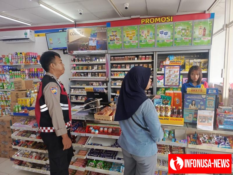 Guna Antisifasi Gukamtibmas di Wilayah Hukumnya, Personil Polsek Tempuran, Rutin Cek CCTV Minimarket