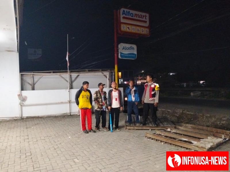 Anggota Polsek Batujaya melaksanakan Patroli Prekat KRYD di Wilayah Hukum Polsek Batujaya