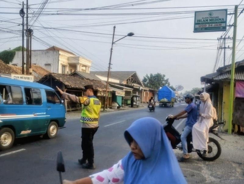 Upaya Rutin Prekat Polsek Banyusari Giat Patroli Jalan Raya Antisipasi Kejahatan