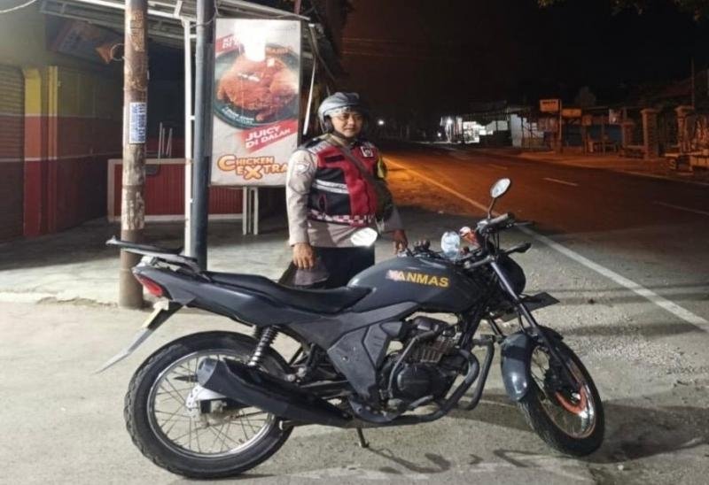 Upaya Anggota Prekat Polsek Banyusari Giat Patroli Jalan Raya Antisipasi Kejahatan di Wilayah Huuum