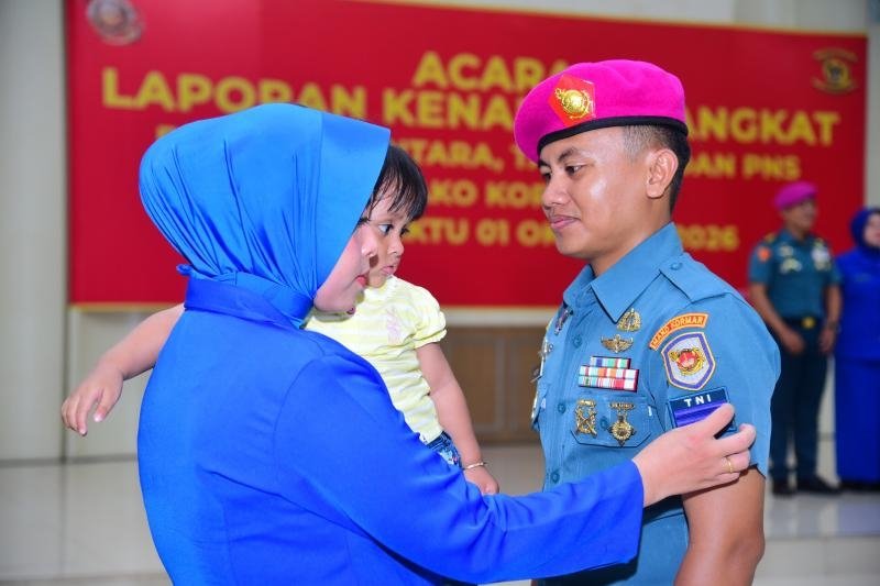 86 PRAJURIT DAN PNS MAKO KORMAR NAIK PANGKAT, DANDENMA TEKANKAN DEDIKASI DAN LOYALITAS
