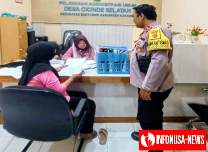 Anggota Polsek Banyusari Kunjungi Kantor Desa Cicinde Selatan Patroli Prekat di Siang Hari