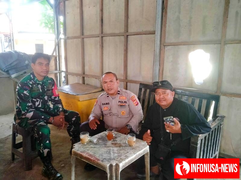 Sinergitas TNI-Polri, Bhabinkamtibmas Polri bersama Babinsa Sambang Perangkat Desa Kutagandok