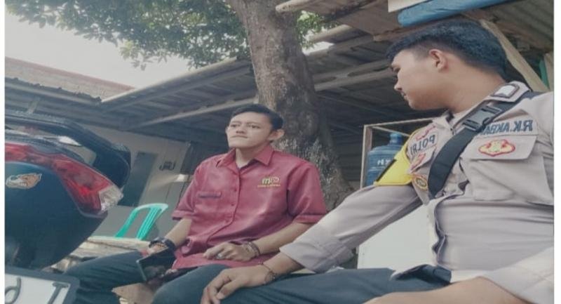 Polisi Polsek Lemahabang Imbau Warga Desa Karyamukti Untuk Tetap Pertahankan Kamtibmas