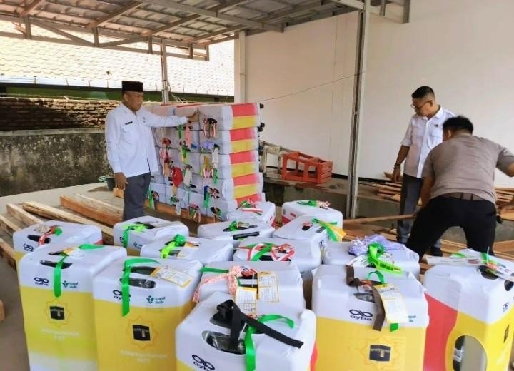 Jangan Berlebihan, Jemaah Haji Purwakarta Diingatkan Bijak Bawa Bekal ke Tanah Suci