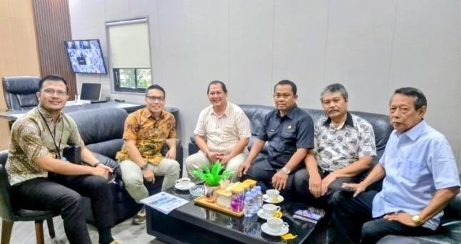 SMAN 5 Karawang Bangun Sinergi dengan Bank BJB, Perkuat Langkah Menuju Sekolah Manusia Unggul