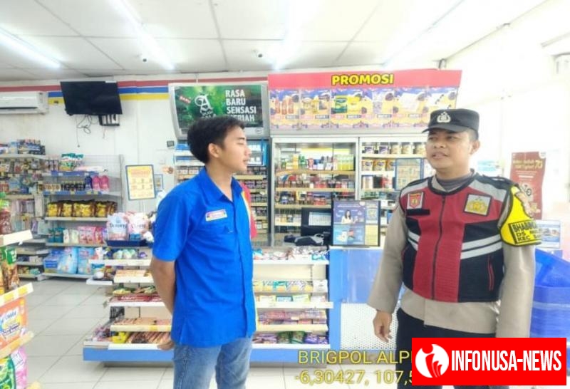 Upaya Brigadir Alpian Lakukan Giat Patroli Perekat Supermarket Indomaret Gempol Guna Antisipasi Kejahatan