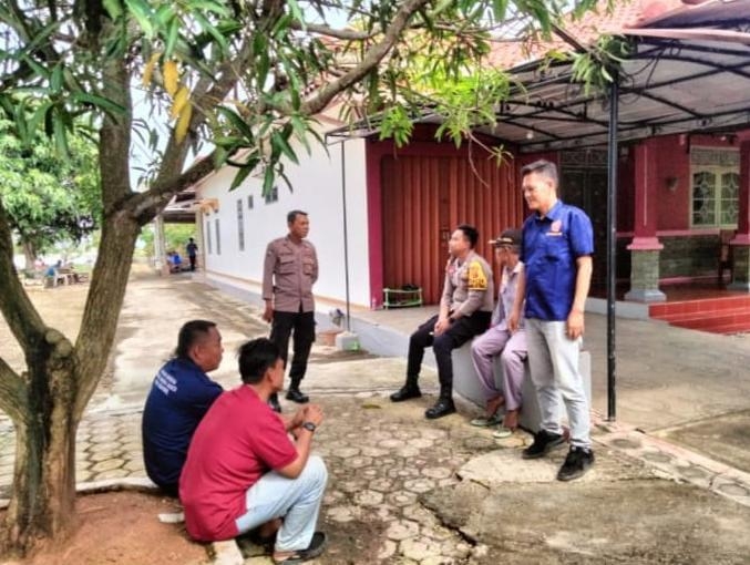 Patroli Ke Tengah Masyarakat Polsek Pedes Tingkatkan Keamanan Di Wilayah Hukum Nya