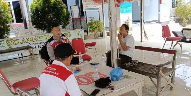 Upaya Pak Bhabinkamtibmas Polsek Telagasari Himbau Warga Tetap Waspada TPPO