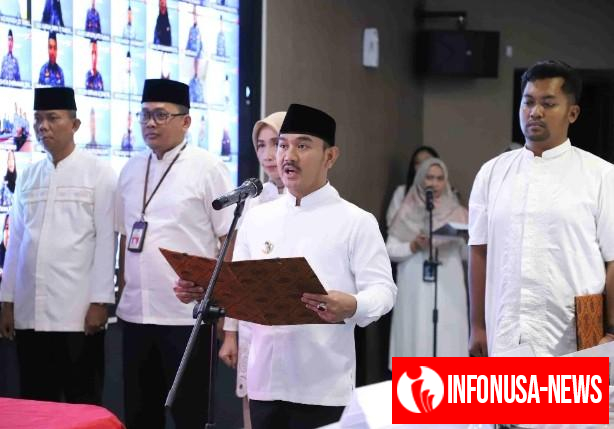 PELANTIKAN PPPK TAHAP II : Bupati Bekasi Ade Kuswara Kunang Melantik Pegawai Pemerintah dengan Perjanjian Kerja (PPPK) Tahap II secara Virtual
