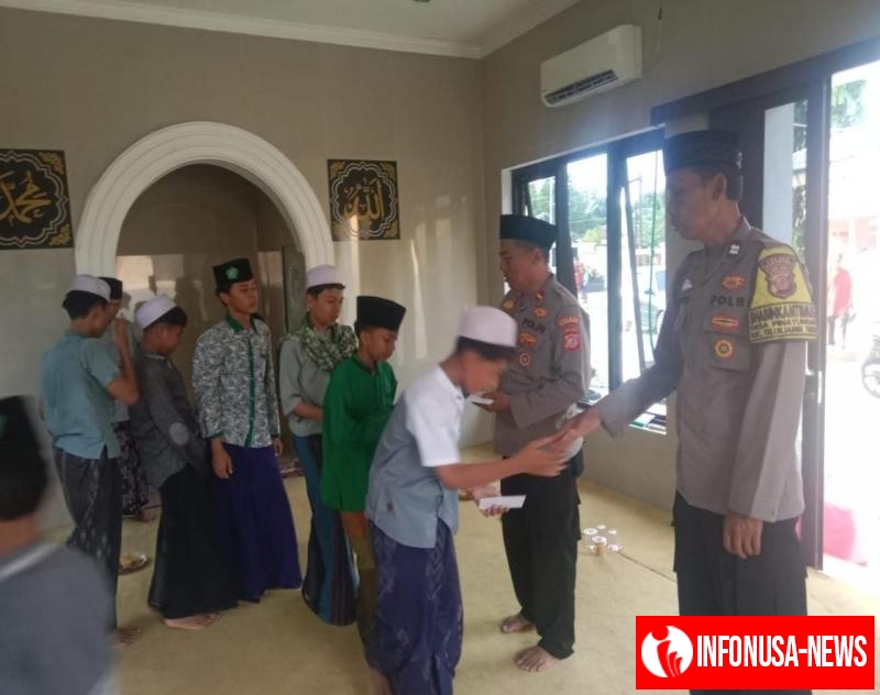 Polisi Adakan Pengajian dan Berikan Santunan kepada Anak-Anak Yatim