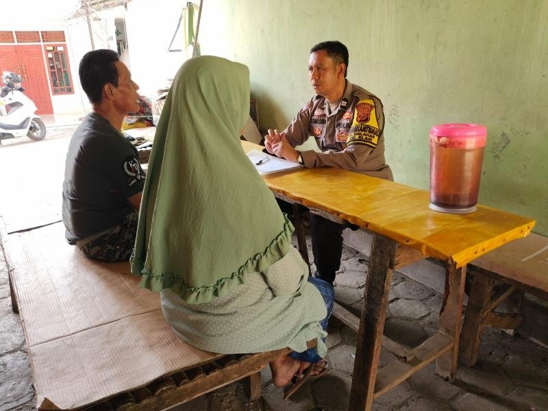 Bhabinkamtibmas Polsek Klari Sambangi Warga Binaan, Sosialisasikan Bahaya TPPO