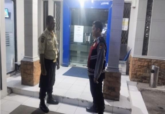 Kunjungi BRI Gempol Patroli Prekat Polsek Banyusari di Malam Hari